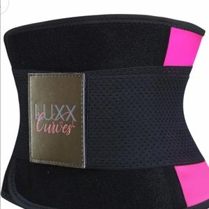 BNWT Luxx Curves Fitness Belt - Size L
